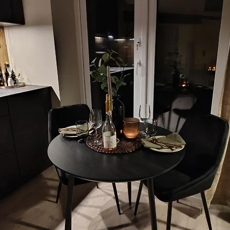 Comfort In Lone Only 20 Minutes Away From The Heart Of The City! Apartament Bergen